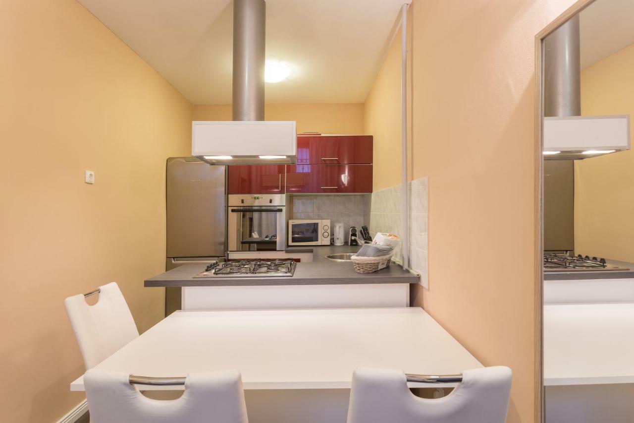 Super Nice Super Location - 2 Budapest Luaran gambar